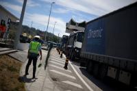 Truckers, commuters protest in Portugal against soaring fuel prices