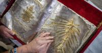 A vial of John Paul II’s blood draws thousands of Catholics across south Louisiana