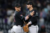 Padres on deck: Desperate D-backs arrive as Friars seek home-field advantage