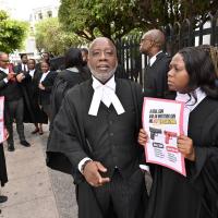 Lawyers maintain threat to withdraw criminal court services for one week starting Monday