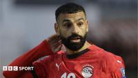 Salah out of Egypt game because of artificial turf