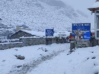 Heavy snowfall lashes Khumbu region, tourists rescued