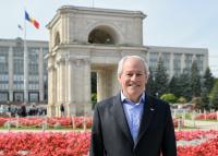 PHOTO // U.S. Ambassador-designate to Moldova arrives in Chisinau