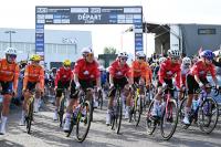 Mass crash shocks peloton during women's road race at World Championships, with defending champion Magdeleine Vallieres and Paula Blasi among affected riders
