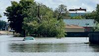 Lineman dies after Clovis flooding