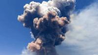 Etna Ash Suspends Flights at Airport in Italy