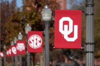 5-Star Oklahoma TE Commit Goes Viral for Viciously Body Slamming Defender