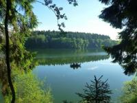 Two escape after microlight crashes into Lake Bütgenbach, East Belgium