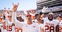 No. 1 Texas outlasts No. 14 Tennessee 20-17 in Knoxville as Simmons gets 5 sacks with Trump watching