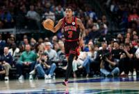 Report: Bulls trade Rob Dillingham to Hornets for Buddy Hield, cash