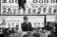 The powerful images of 20th-century American photographer Gordon Parks have been analyzed endlessly, but now it's the turn of the people he caught with his camera to have their say