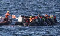 Damning photo that makes a mockery of Britain's £662m deal with France to help stop small boats crossing Channel