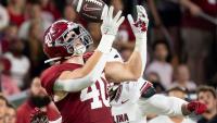 Alabama's TE reacts after Dylan Stewart's late-game punch