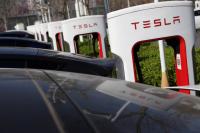 EV growth creates two-tiered US fuel market tied to local power rates