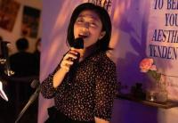 Chinese Doctor Leaves Hospital Career to Deliver Food and Pursue Music