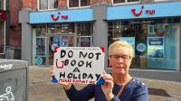 'Angry' Leeds gran protesting outside TUI office after 'dirty' £3k holiday
