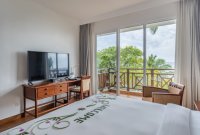 Hulhule Island Hotel: Where the Maldives Begins