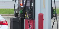 Tennessee gas prices fall four cents