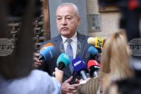 Finance Minister Accuses Head of Central Bank of Interfering in Politics