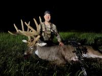 Kentucky Hunter Arrows Near 200-Inch, Full-Velvet Whitetail