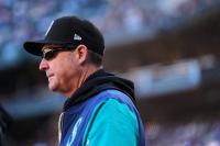 M’s clean house, Seahawks fall in shootout, Week 4 prep football scores and more | Northwest Sports Update