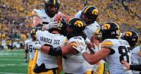 Sports weekend roundup: Upsets shake college football, NFL drama continues as MLB postseason field is set