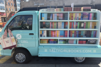 Maryland, Delaware mobile book boutique spreads joy of reading