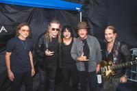 Eddie Vedder Introduces Mana As They Make History At Ohana Fest As The Festival's Only Latin Rock Band