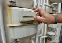 Spain's government to cap gas and butane prices to prevent energy bills from rising even further