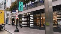 4 wanted after $4K worth of perfumes stolen from DC Sephora Four people are accused of stealing hundreds of fragrances from a Sephora in Northwest D.C., according to a Metropolitan Police Department (MPD) report.