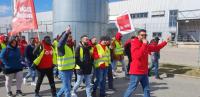 German Amazon Workers Organize To Get Paid for Every Minute