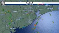 LIVE RADAR: Isolated showers moving into Houston area