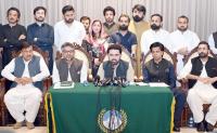 KP CM vows Long March, blames Federal Govt for economic woes