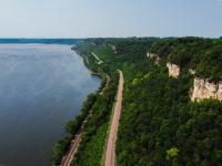  A fall color tour down the Mississippi river