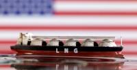 Insurance cash reshapes U.S. LNG, pipeline financing
