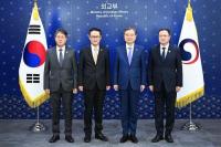FM Cho calls for stronger S. Korea-China-Japan cooperation for regional peace
