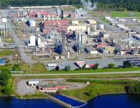 Canada cannot afford to lose manufacturing economy while seeking new markets