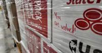Atlanta Hawks and volunteers pack meals for hungry Georgia families