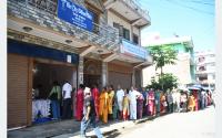 Festive rush drives consumers to Salt Trading’s fair-price shop in Ghorahi