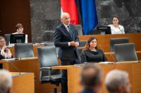Prime Minister answers parliamentary questions