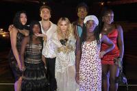 12 photos of Madonna on vacation with her kids