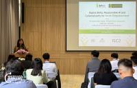 Experts Urge Cambodian Youth to Build Skills to Navigate Digital Risks