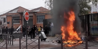 France Detains 440 as Student-Led School Protests Erupt Into Clashes Ahead of 2027 Budget