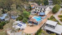 The new luxury: Why Perth buyers are abandoning beach views for sheds and workshops