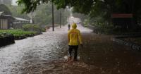'Storm fatigue' in Hawaii as residents recover from back-to-back hurricanes and a tropical storm