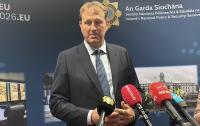Government accused of ‘moving the goalposts’ on citizenship residency rules