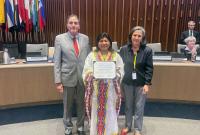 Venezuelan physician receives PAHO award for advancing Indigenous and intercultural health