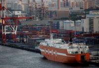 Japan business mood improves, tankan survey shows