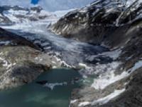 Swiss glaciers lose over 5% of volume as heat waves, low winter snow accelerate thaw