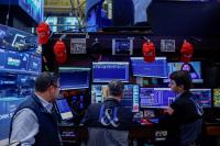 TSX slips as financial shares lead losses, global yield surge weighs
